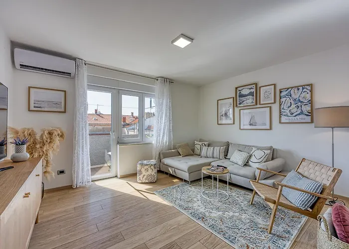 Liu In Center Daire Pula